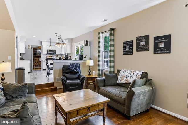 1402 ENDINGO AVE, Williamstown, NJ 08094