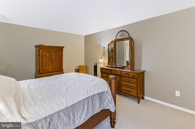 1402 ENDINGO AVE, Williamstown, NJ 08094