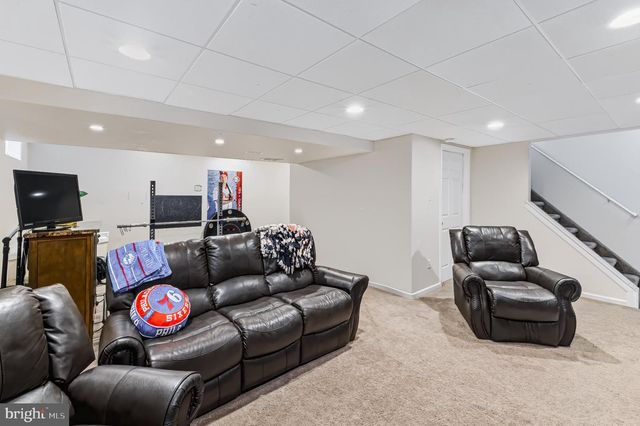 1402 ENDINGO AVE, Williamstown, NJ 08094