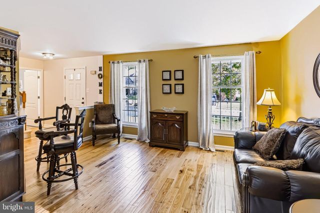 1402 ENDINGO AVE, Williamstown, NJ 08094