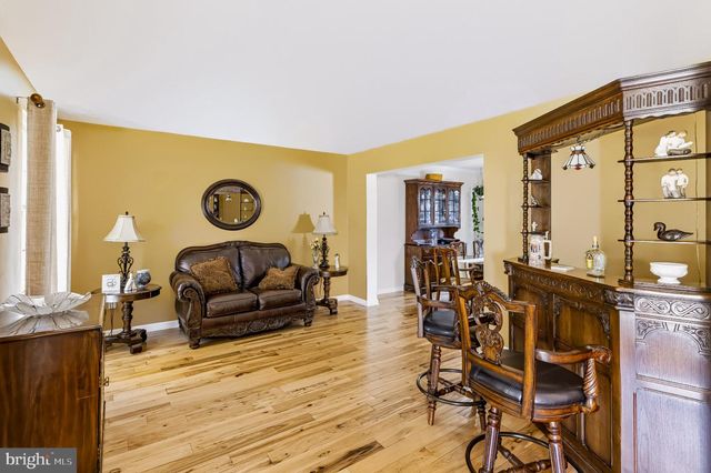 1402 ENDINGO AVE, Williamstown, NJ 08094