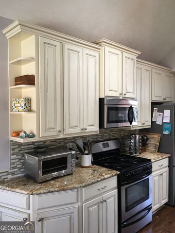 190 Hidden Brook Trail, Fayetteville, GA 30215