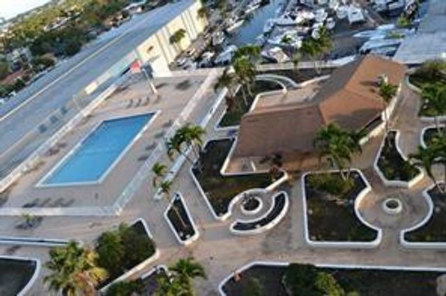 13499 Biscayne Boulevard 1106, North Miami, FL 33181