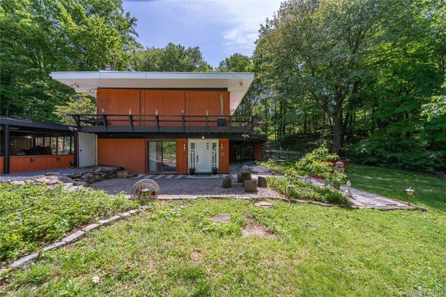 4 Half Mile Road, Armonk, NY 10504
