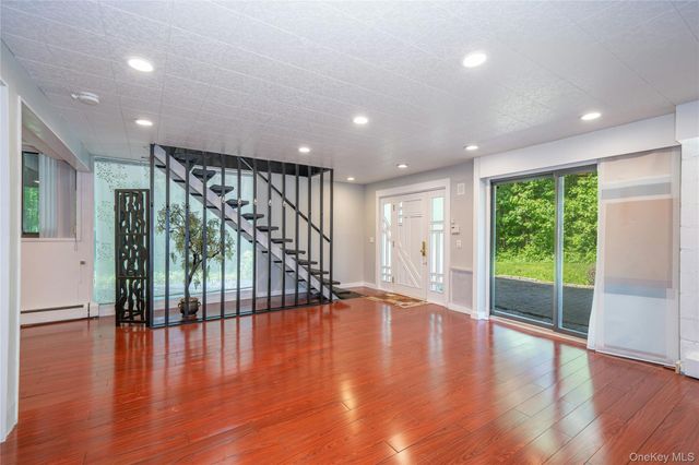 4 Half Mile Road, Armonk, NY 10504