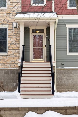 10756 Falling Water Lane B, Woodbury, MN 55129