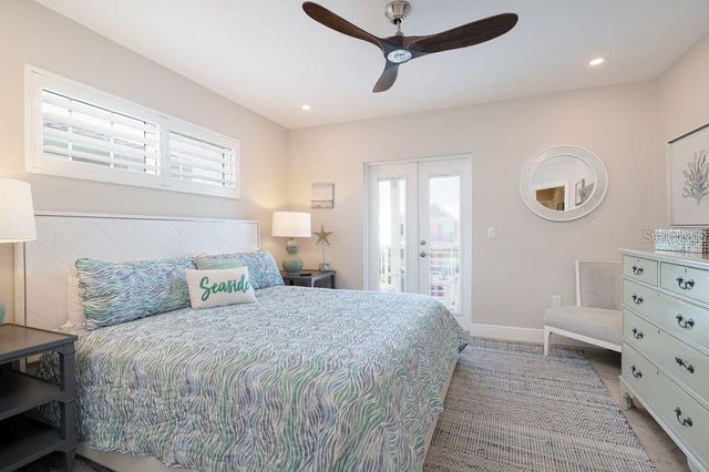 130 50TH STREET, Holmes Beach, FL 34217