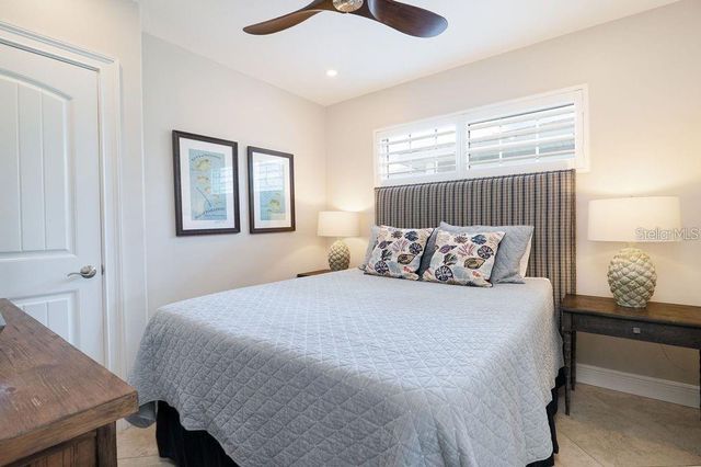 130 50TH STREET, Holmes Beach, FL 34217