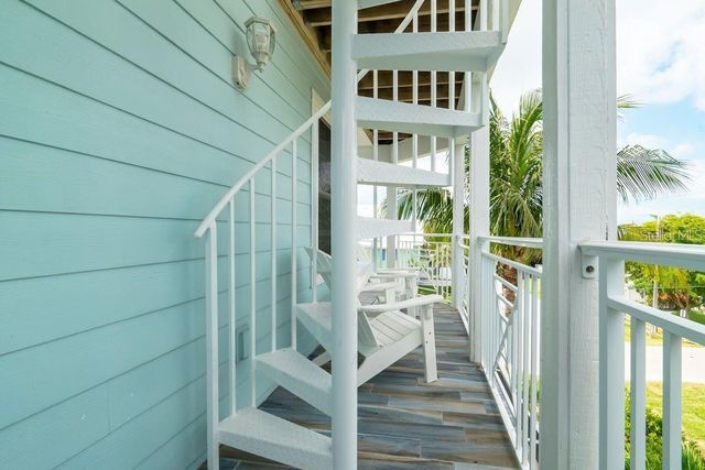 130 50TH STREET, Holmes Beach, FL 34217