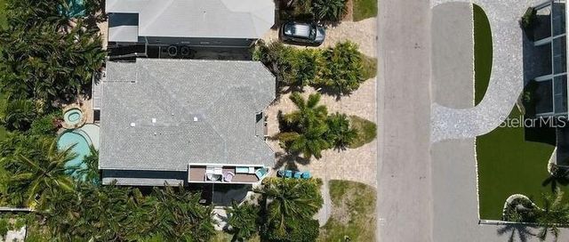 130 50TH STREET, Holmes Beach, FL 34217