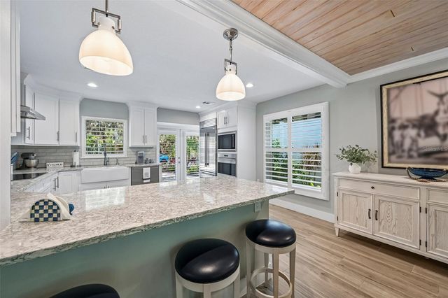 810 PLYMOUTH STREET, Sarasota, FL 34242