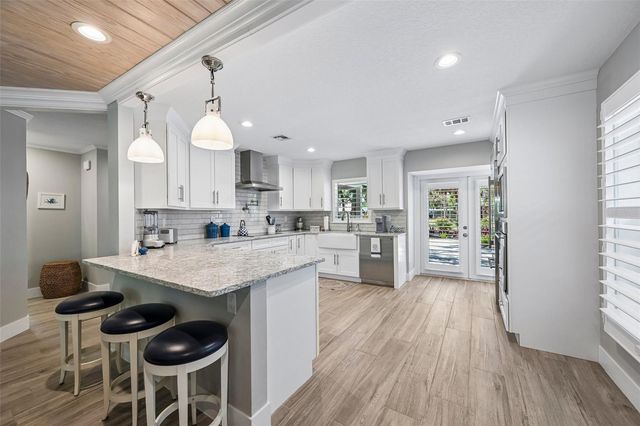 810 PLYMOUTH STREET, Sarasota, FL 34242