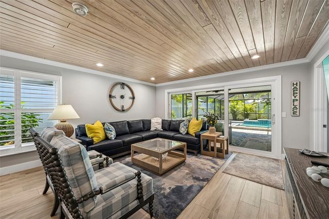 810 PLYMOUTH STREET, Sarasota, FL 34242