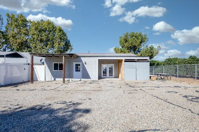 12712 E Mckinley Avenue, Sanger, CA 93657