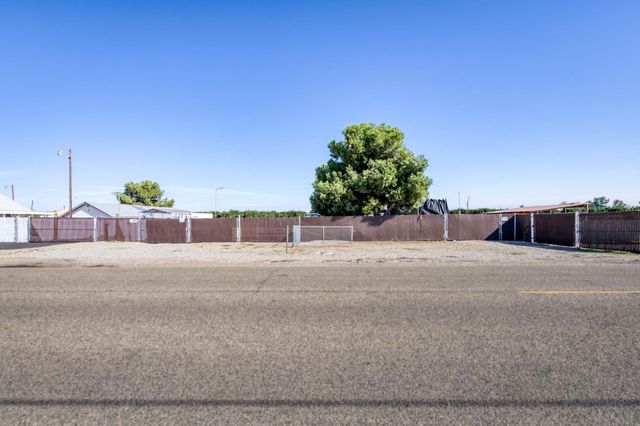 12712 E Mckinley Avenue, Sanger, CA 93657
