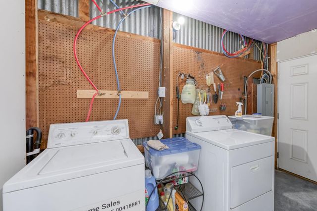 12712 E Mckinley Avenue, Sanger, CA 93657