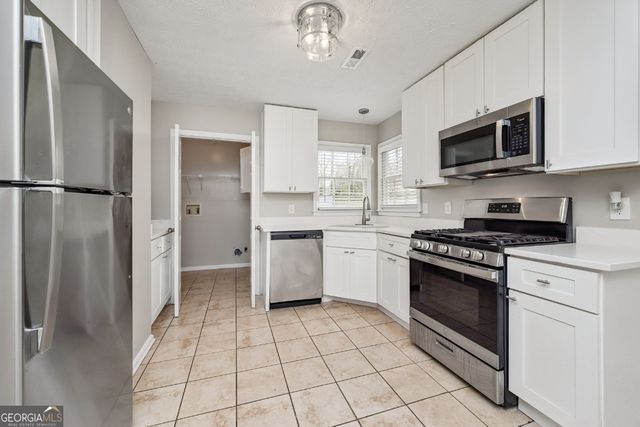 841 Ridge Avenue, Stone Mountain, GA 30083