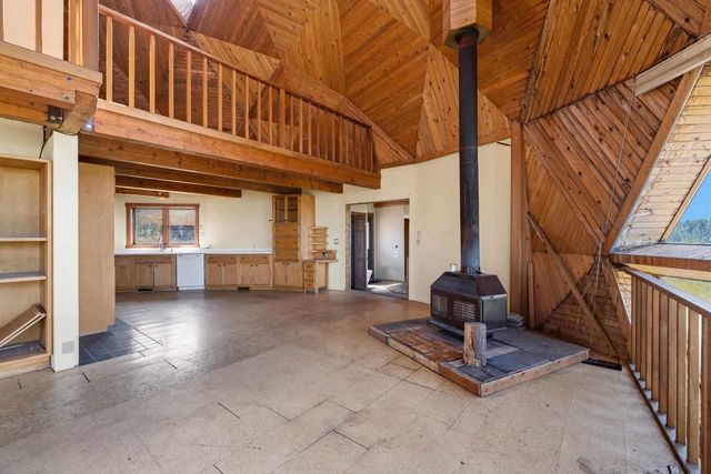 16315 E Temple Rd, Spokane, WA 99217