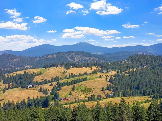 16315 E Temple Rd, Spokane, WA 99217