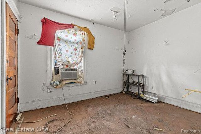 1825 Helen Street, Detroit, MI 48207