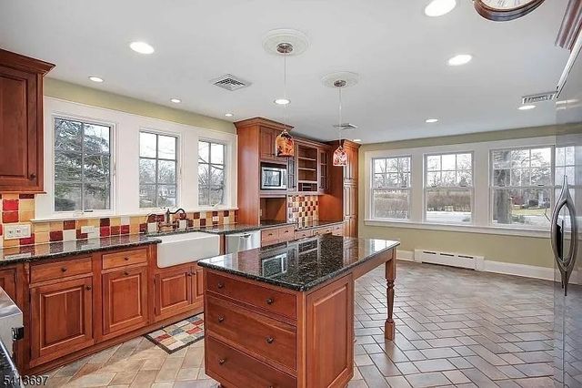 90 Prospect St, Somerville Boro, NJ 08876