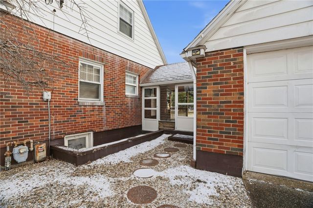 804 Franklin Avenue, Belpre, OH 45714