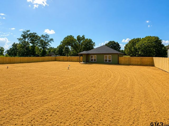 18408 COUNTY ROAD 322, Tyler, TX 75706