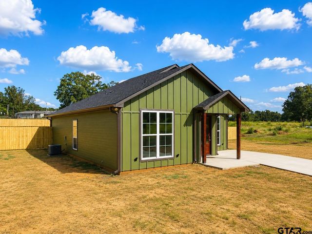 18408 COUNTY ROAD 322, Tyler, TX 75706