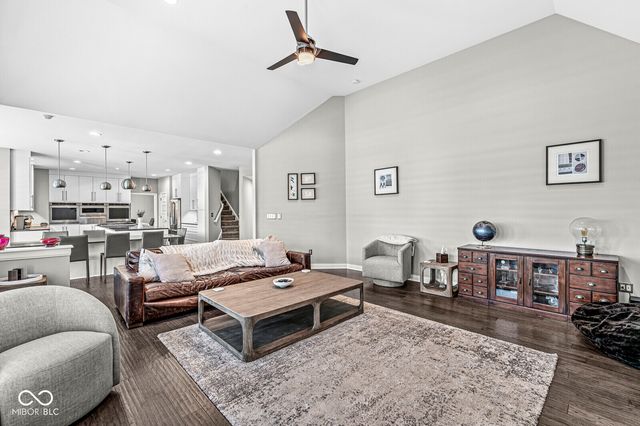 950 Westlake Hills Drive, Columbus, IN 47201