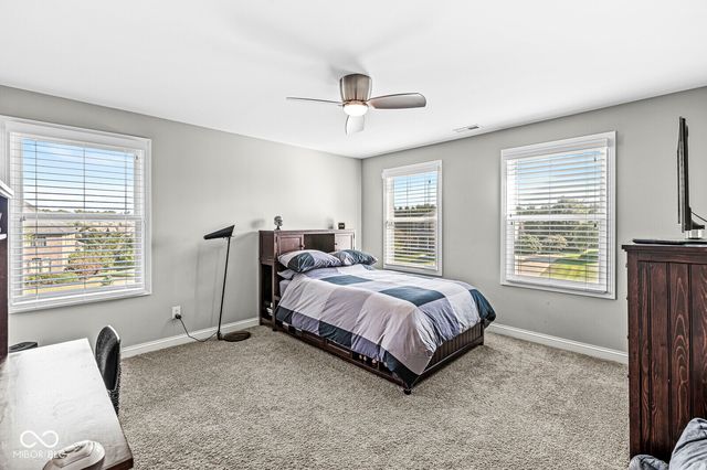 950 Westlake Hills Drive, Columbus, IN 47201