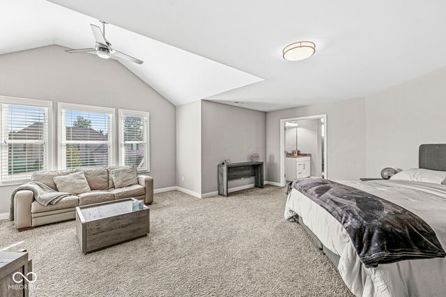 950 Westlake Hills Drive, Columbus, IN 47201