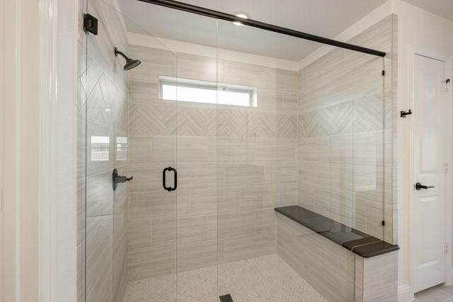 1008 Stonehaven Drive, Justin, TX 76247