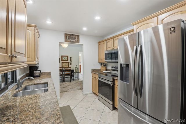 7 Bumelia Court, Homosassa, FL 34446