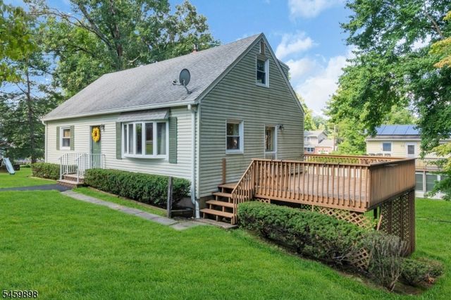10 Park Ter, East Hanover Twp., NJ 07936