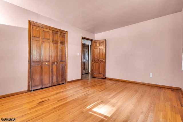 10 Park Ter, East Hanover Twp., NJ 07936