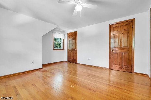 10 Park Ter, East Hanover Twp., NJ 07936