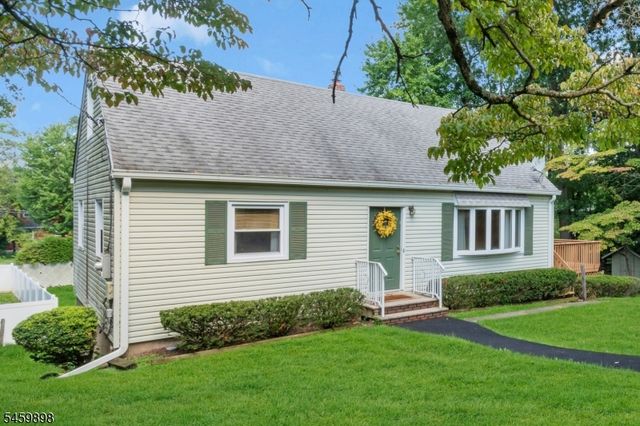 10 Park Ter, East Hanover Twp., NJ 07936