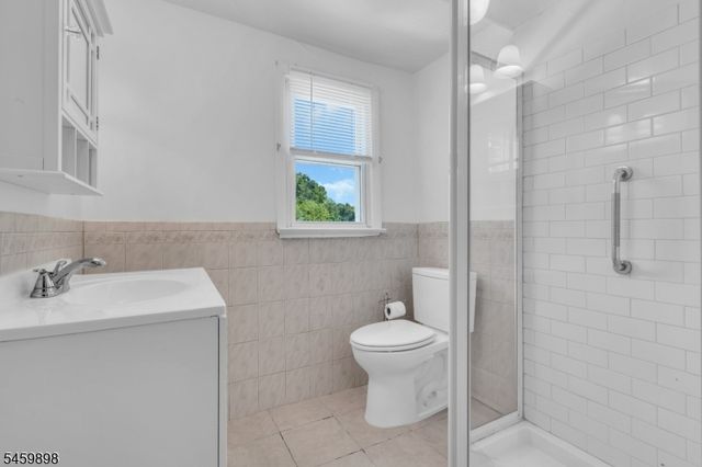 10 Park Ter, East Hanover Twp., NJ 07936