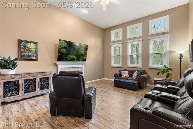 1111 Elk Run, Marion Township, MI 48843