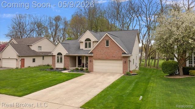 1111 Elk Run, Marion Township, MI 48843
