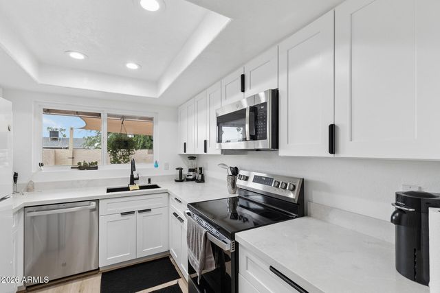 8858 N 47TH Lane, Glendale, AZ 85302