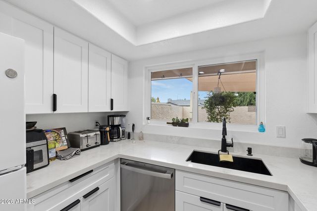 8858 N 47TH Lane, Glendale, AZ 85302