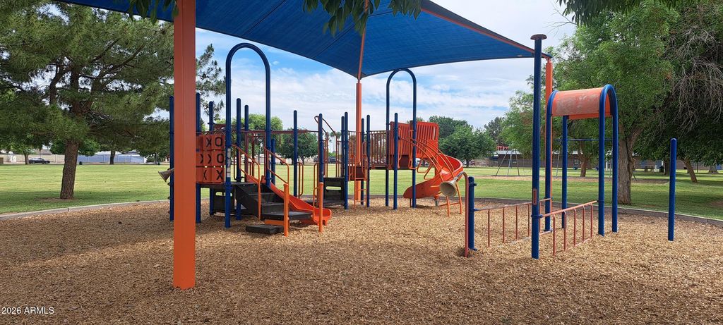 Image 33 of property listing at 8858 N 47TH Lane, Glendale, AZ 85302