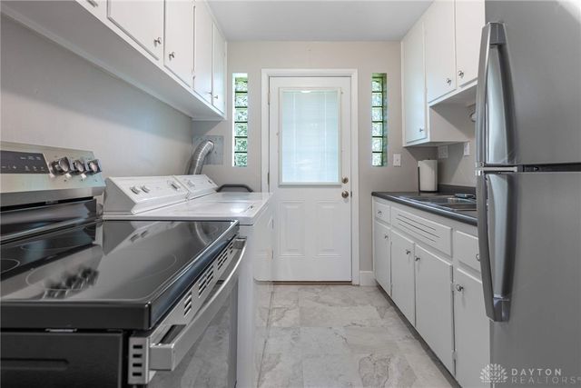 1663 Curlett Drive, Dayton, OH 45432