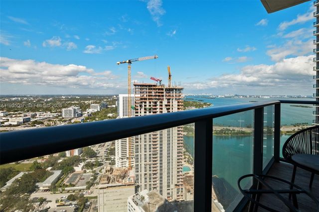 650 NE 32nd St 4008, Miami, FL 33137