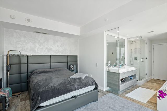 650 NE 32nd St 4008, Miami, FL 33137