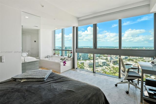 650 NE 32nd St 4008, Miami, FL 33137