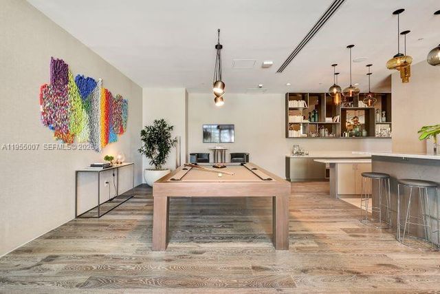 650 NE 32nd St 4008, Miami, FL 33137