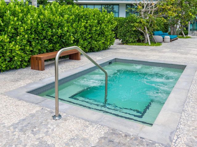 650 NE 32nd St 4008, Miami, FL 33137