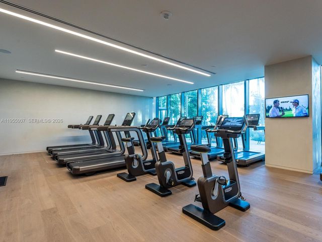 650 NE 32nd St 4008, Miami, FL 33137